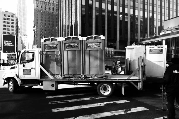 Best Porta potty delivery and setup  in Marquette, MI